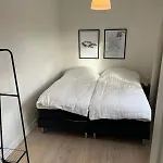 Hyggelig Taet Pa Centrum Og Letbanestop Apartamento *