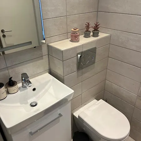 Appartement Hyggelig Taet Pa Centrum Og Letbanestop Odense