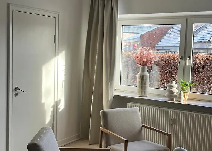 Апартаменты Hyggelig Taet Pa Centrum Og Letbanestop